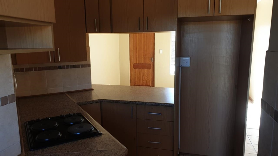 To Let 2 Bedroom Property for Rent in Fleurdal Free State